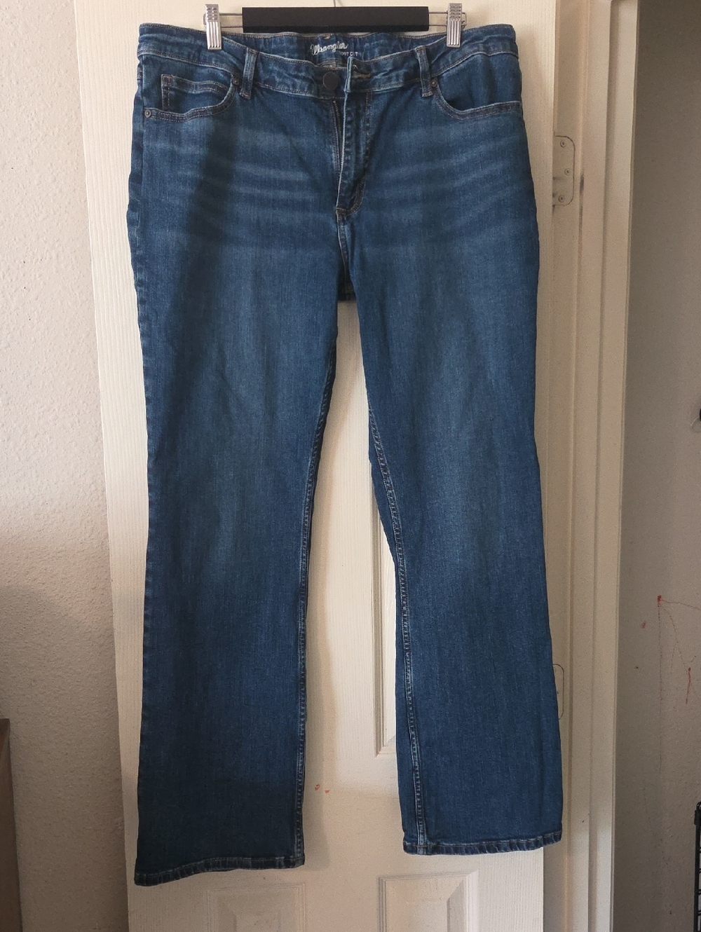 Wrangler Women's Medium Blue Boot-Cut Jeans